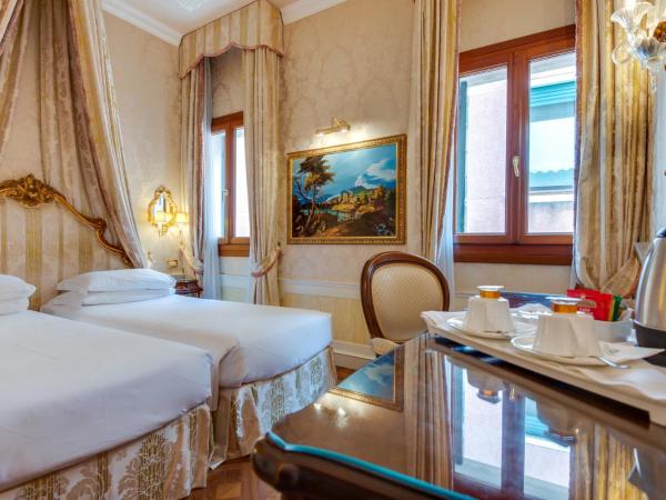 Canal Grande : photo 5 de la chambre chambre double prestige