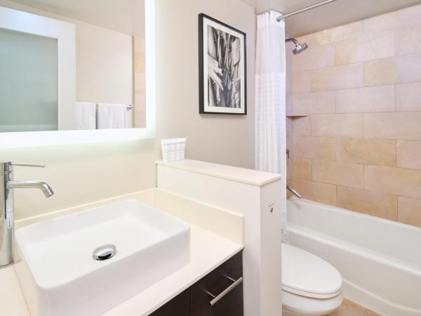 Hotel Renew : photo 6 de la chambre chambre lit king-size standard