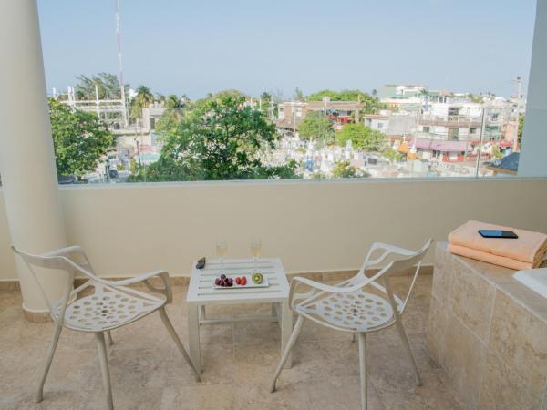 Privilege Aluxes Adults Only : photo 1 de la chambre chambre double supérieure aluxes avec bain à remous