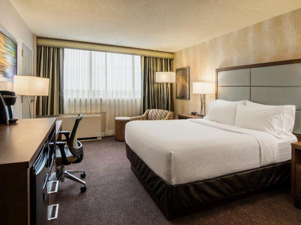 Holiday Inn Winnipeg-South, an IHG Hotel : photo 3 de la chambre chambre standard avec 2 lits queen-size