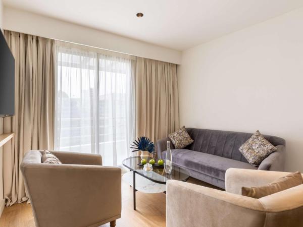 Best Western Plus Casablanca City Center : photo 6 de la chambre suite lit king-size avec canapé-lit - non-fumeurs