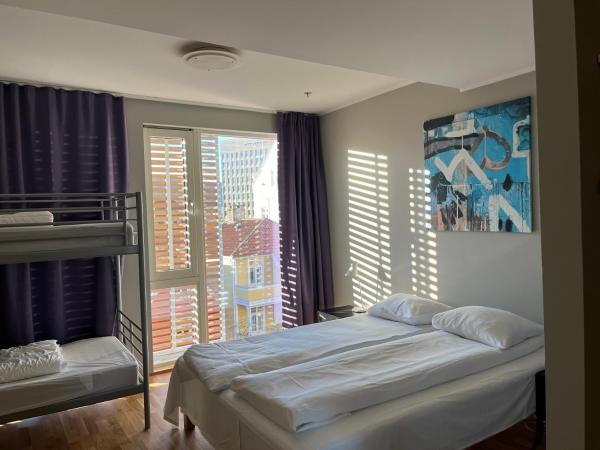 City Hostel Bergen : photo 3 de la chambre chambre familiale avec salle de bains