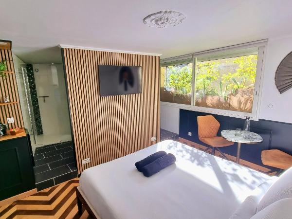 La Belle Endormie B&B French Guest house : photo 4 de la chambre chambre double supérieure avec 1 lit queen-size