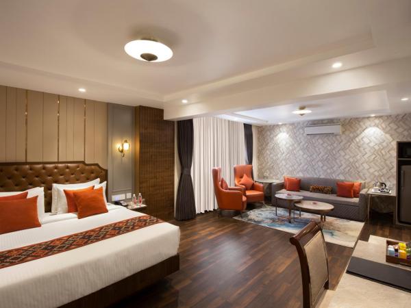 Hotel Suba Palace Near Gateway of India : photo 1 de la chambre family suite with 10% off on food and soft beverage , laundry and spa per stay.