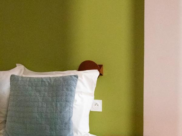 Hôtel Voltaire : photo 5 de la chambre chambre double avec balcon