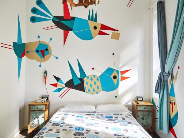 Madama Hostel & Bistrot : photo 9 de la chambre chambre double avec salle de bains privative