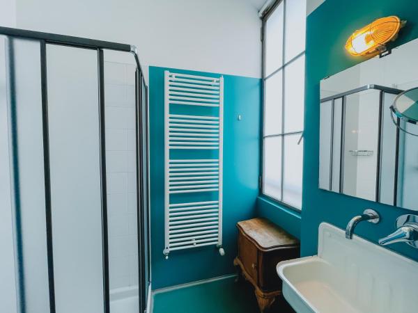 Madama Hostel & Bistrot : photo 10 de la chambre chambre double avec salle de bains privative