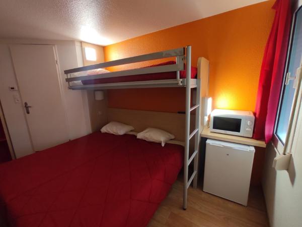Première Classe Dijon Nord - Zénith : photo 5 de la chambre chambre 3 lits simples essentiel plus