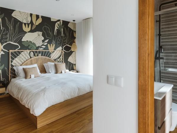 The Salty Pelican Yoga & Surf Retreat : photo 1 de la chambre chambre double deluxe avec balcon - vue sur mer