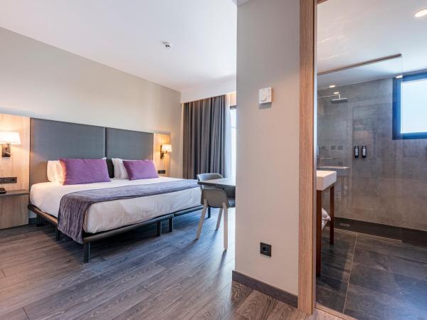 Astari : photo 3 de la chambre chambre double avec terrasse - vue sur mer