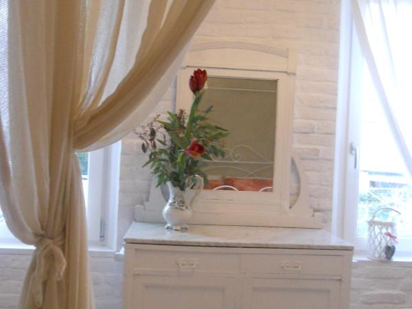 Bed & Breakfast Canova : photo 10 de la chambre chambre lit queen-size avec balcon