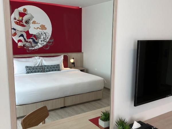 Hotel Midtown Ratsada : photo 8 de la chambre chambre double deluxe avec balcon