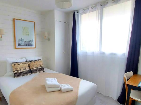 Hôtel La Croisette & Restaurant Bistrot Gantier en centre ville : photo 3 de la chambre chambre double standard