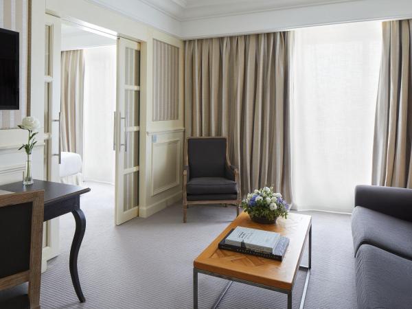 Majestic Hotel & Spa Barcelona GL : photo 2 de la chambre suite junior - vue sur ville