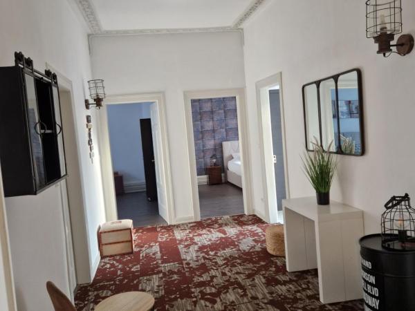 Hipster suites - Chez Axelle - : photo 1 de la chambre chambre familiale