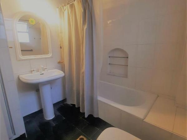 La Rufina B&B : photo 2 de la chambre chambre double avec salle de bains commune