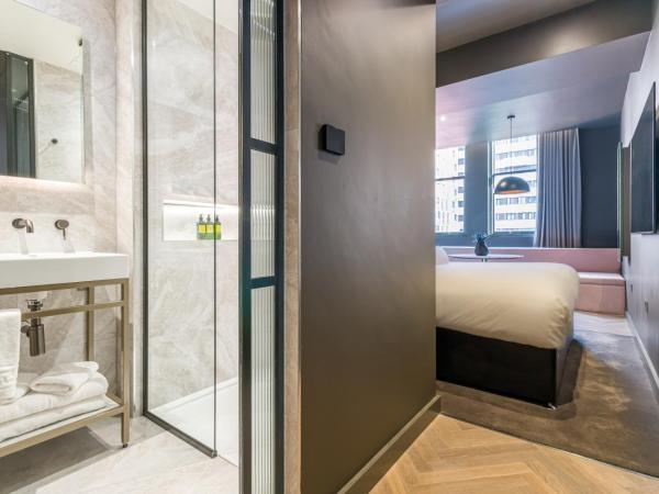 Velvet Hotel : photo 2 de la chambre chambre lit king-size premium