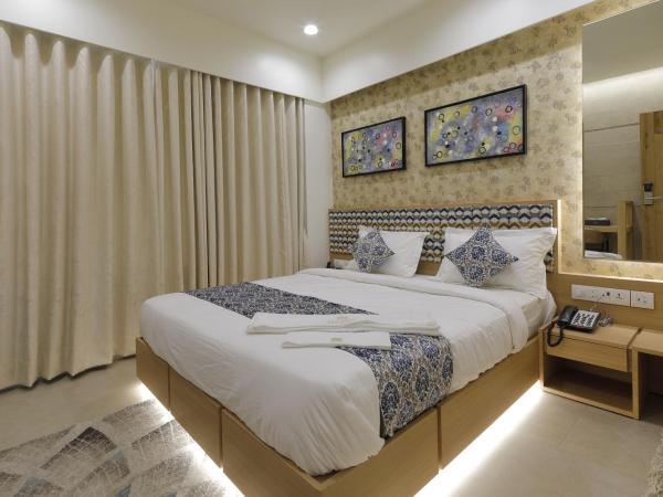 Hotel Elysian Residency : photo 1 de la chambre chambre deluxe double ou lits jumeaux