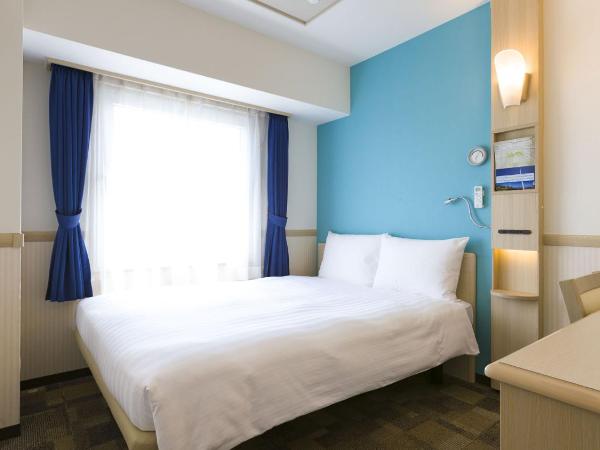 Toyoko Inn Tokyo Keihin Tohoku sen Oji eki Kita guchi : photo 1 de la chambre chambre double - fumeurs