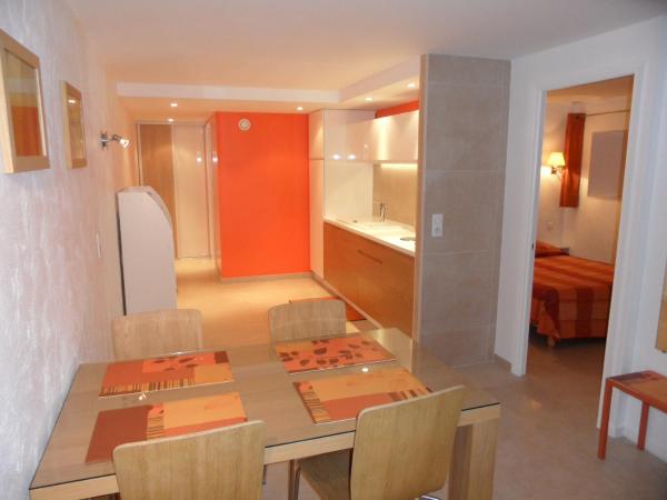 Residence Veles Plage : photo 5 de la chambre appartement 1 chambre avec terrasse (4 personnes - vue sur piscine - rez-de-jardin)