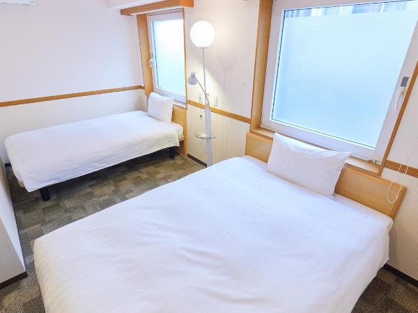 Toyoko Inn Tokyo Nihombashi Ningyocho : photo 2 de la chambre chambre lits jumeaux accessible aux personnes à mobilité réduite - non-fumeurs