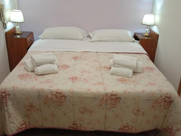 Atlantic Ostello B&B : photo 5 de la chambre chambre lit king-size