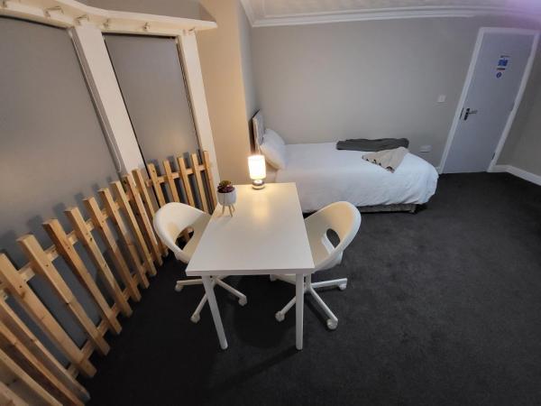 MM Sure Stay Accommodation - NG1 : photo 4 de la chambre studio supérieur