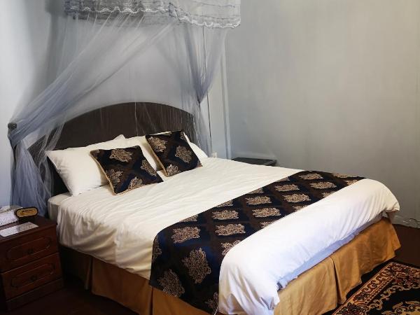 Vintage House : photo 1 de la chambre chambre double avec salle de bains commune