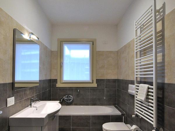 BB Hotels Aparthotel Arcimboldi : photo 10 de la chambre appartement 2 chambres avec balcon