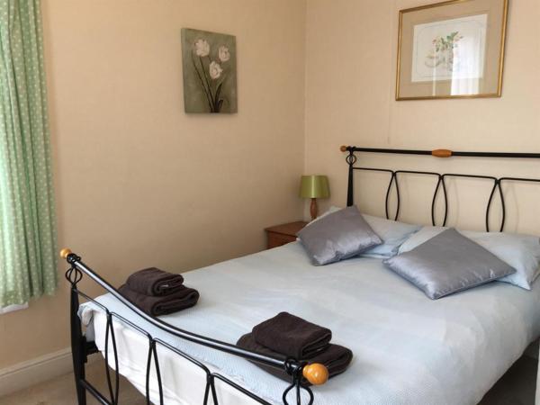 Burton Villa Guest House : photo 2 de la chambre chambre double