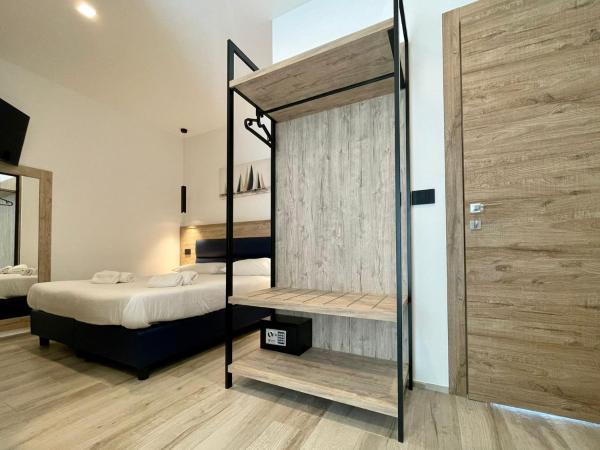 Bari Airport Rooms : photo 6 de la chambre chambre double avec balcon