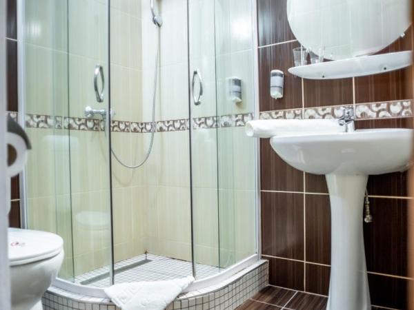 Manzard Panzio : photo 7 de la chambre chambre double ou lits jumeaux