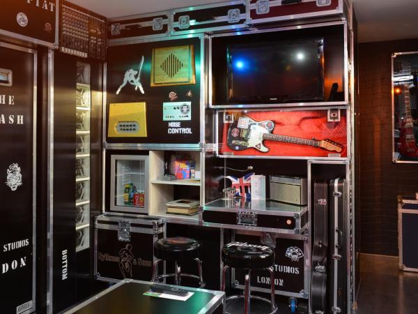 Urban Style hotel de l'Europe : photo 2 de la chambre chambre double signature - backstage