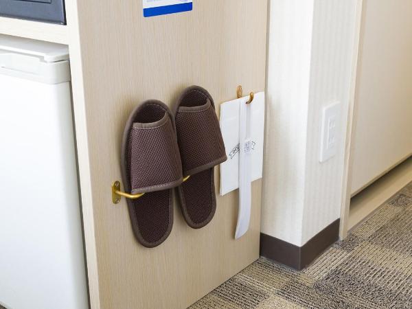 Toyoko Inn Tokyo Yamanote sen Otsuka eki Kita guchi No 2 : photo 9 de la chambre chambre lits jumeaux accessible aux personnes à mobilité réduite - non-fumeurs