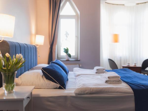 H Villa Herkules : photo 2 de la chambre chambre triple deluxe