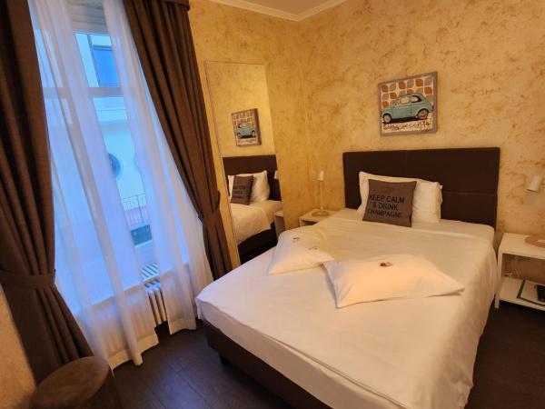 Hotel Millennium : photo 4 de la chambre chambre double Économique parterre