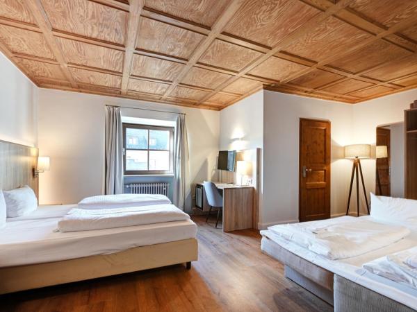 Hotel Schleuse : photo 2 de la chambre chambre quadruple