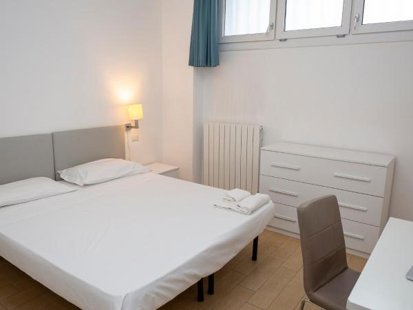 Rucellai Guest House : photo 5 de la chambre chambre double avec salle de bains commune