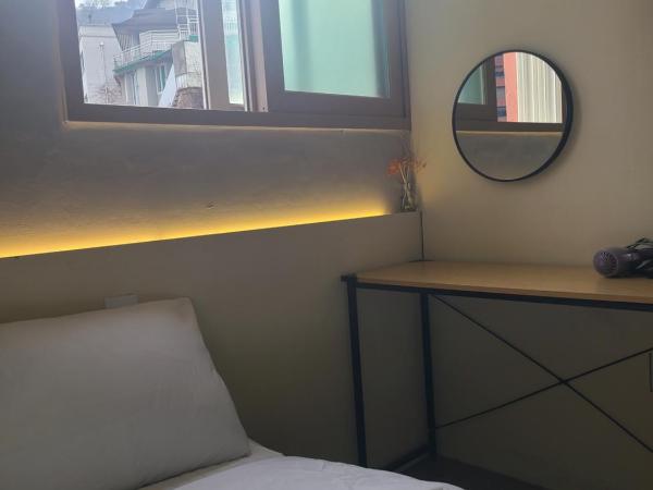 Well Plus Guest House : photo 2 de la chambre chambre double