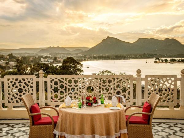 The Lalit Laxmi Vilas Palace : photo 8 de la chambre suite maharana