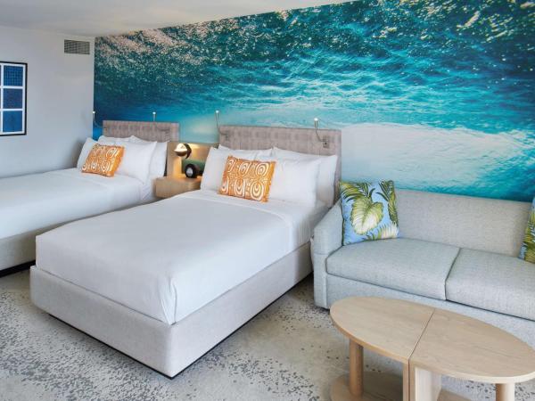OUTRIGGER Waikiki Beachcomber Hotel : photo 1 de la chambre suite junior - 2 lits doubles