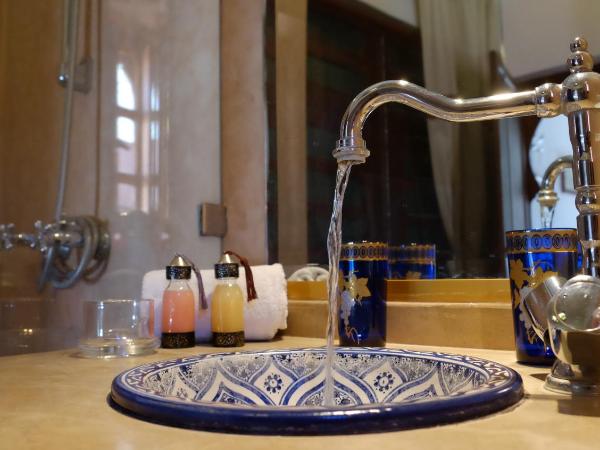 Riad Nafis : photo 3 de la chambre suite avec balcon