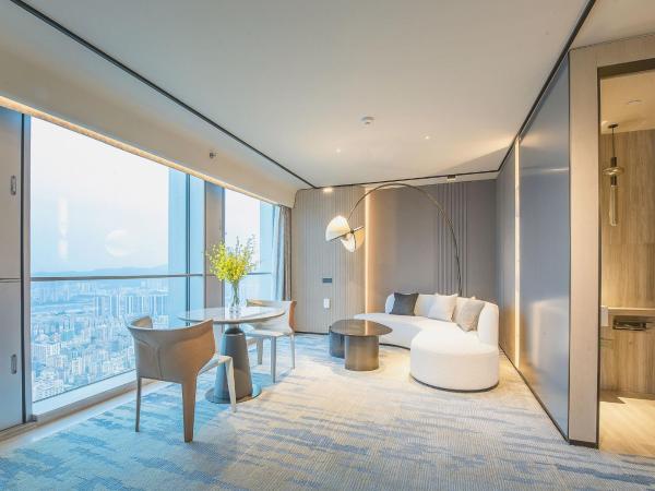 Pullman Shenzhen North : photo 4 de la chambre deluxe suite with one king bed and lounge access - skyline view