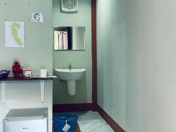 Hassana Garden Home : photo 4 de la chambre chambre double standard avec ventilateur