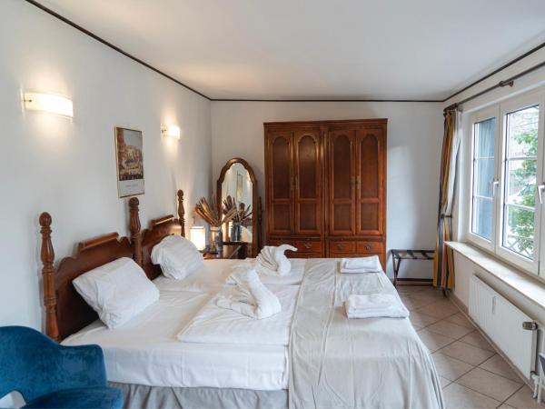 Hotel Petit Wannsee : photo 1 de la chambre chambre double avec salle de bains privative