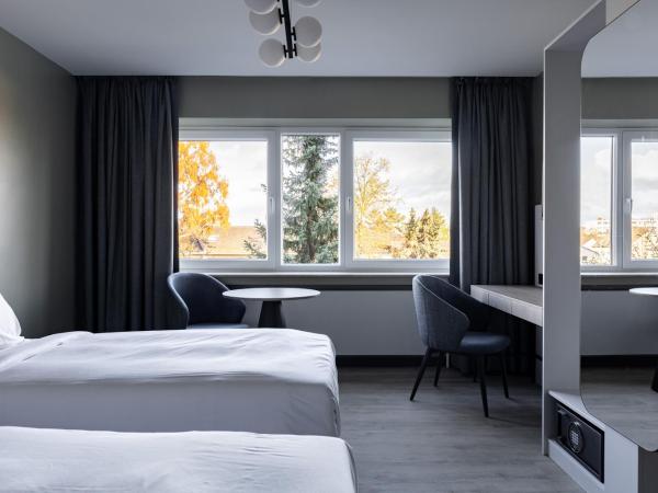 numa I Bona Rooms & Apartments : photo 4 de la chambre large studio with kitchenette - twin beds