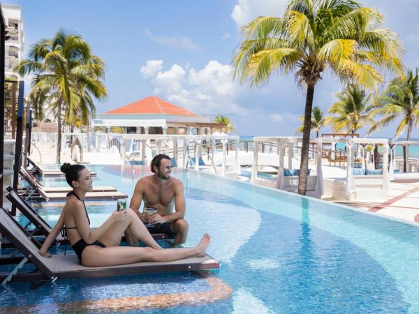 Hyatt Zilara Cancun - All Inclusive - Adults Only : photo 3 de la chambre suite lit king-size avec accès direct à la piscine - vue sur océan