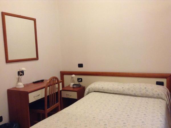 Hotel Ricci : photo 2 de la chambre chambre simple