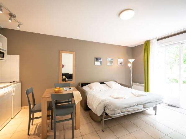 Terres de France - Le Domaine Du Golf : photo 3 de la chambre studio privilège (3 adultes)