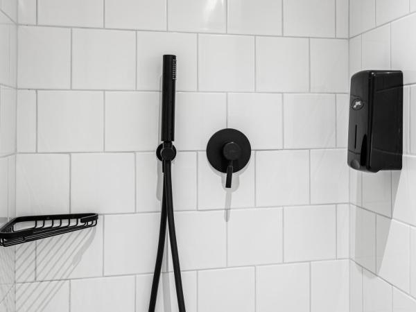 Mosaikon Glostel : photo 5 de la chambre lit simple dans dortoir pour femmes de 4 lits